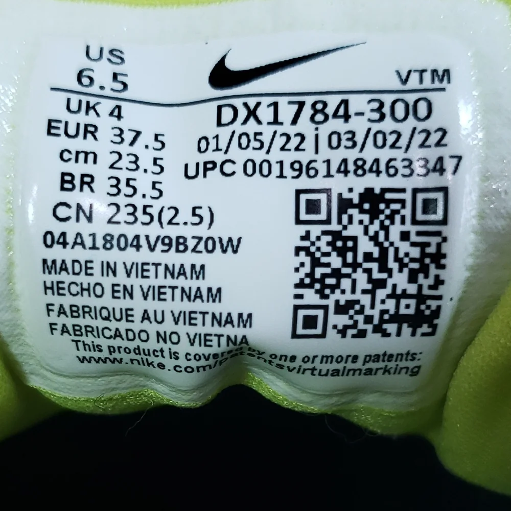 Nike Air VaporMax Plus Tennis Ball Neon Green Running Sneakers Size Women's 6.5